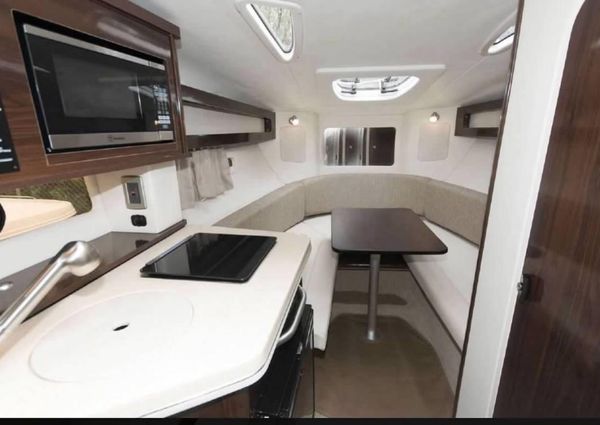 Sea Ray Sundancer 260 image