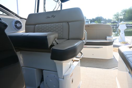 Sea Ray Sundancer 260 image