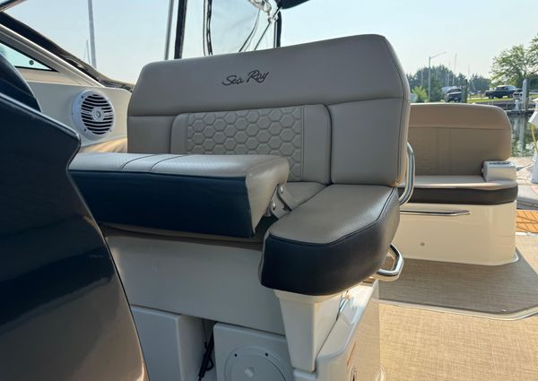 Sea Ray Sundancer 260 image