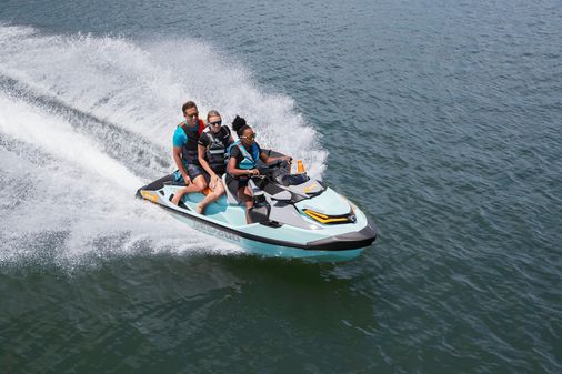 Sea-Doo Wake Pro 230 image