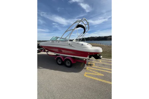 Sea Ray 200 Sundeck image