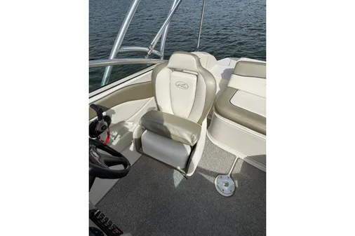 Sea Ray 200 Sundeck image
