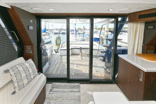 Galeon 500 Fly image