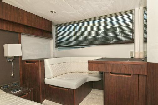 Galeon 500 Fly image