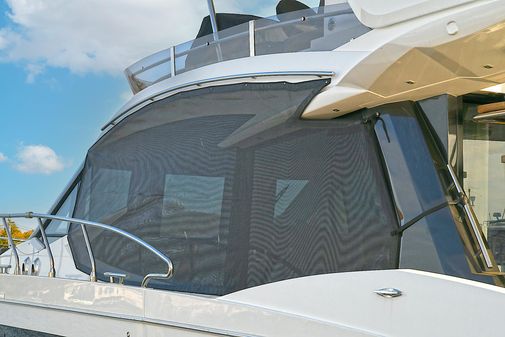 Galeon 500 Fly image