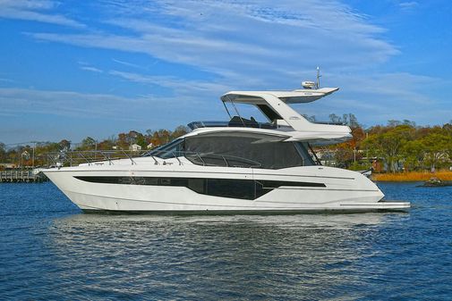 Galeon 500 Fly image