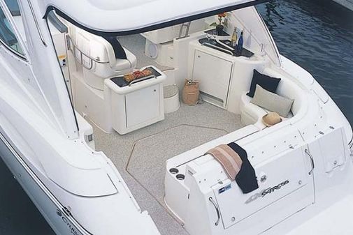 Cruisers Yachts 420 Express image