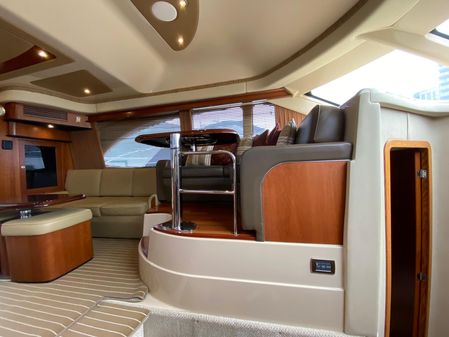 Sea Ray 44 Sedan Bridge image