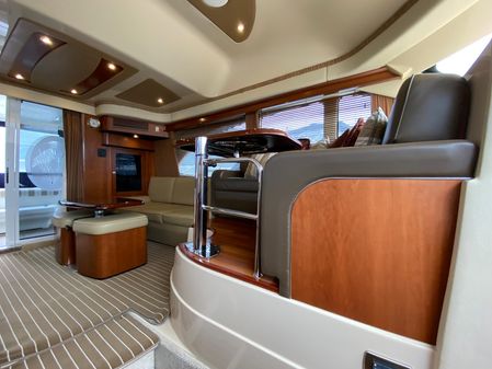 Sea Ray 44 Sedan Bridge image