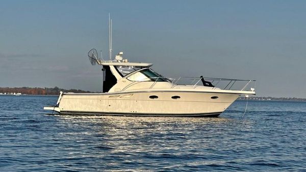 Tiara Yachts 3200 Open 