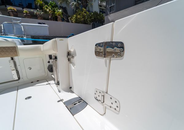 Boston Whaler 420 Outrage image