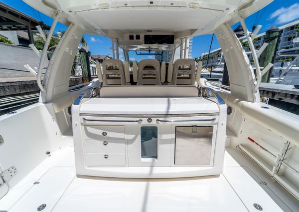 Boston Whaler 420 Outrage image