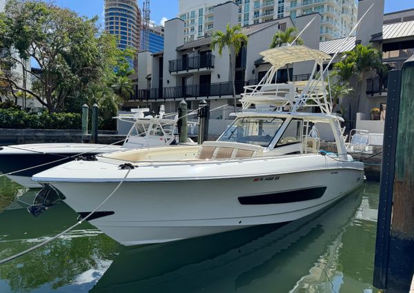 Boston Whaler 420 Outrage image