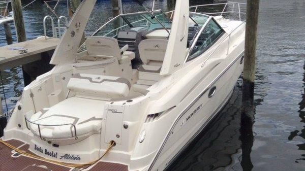 Monterey 320 Sport Yacht