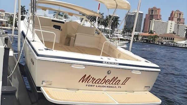 Bertram 28 Moppie