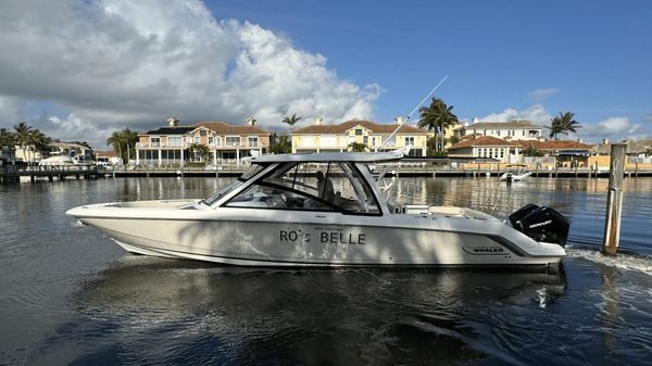 Boston Whaler 320 Vantage 