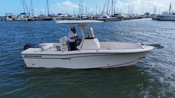 Grady-White Fisherman 230 