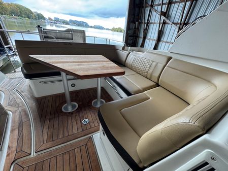 Sea Ray Sundancer 350 Coupe image