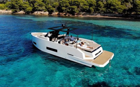 De Antonio Yachts 42 open image