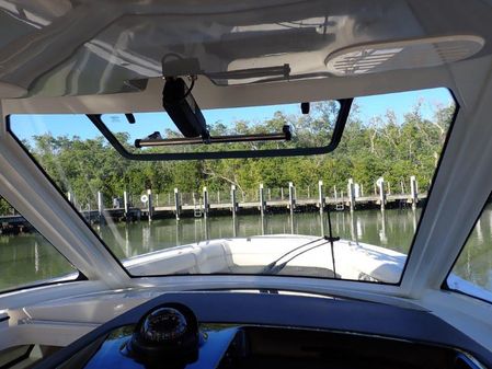 Boston-whaler 350-REALM image