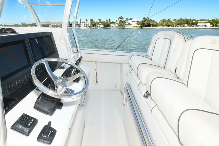 What tools should I keep on my boat? - Galati Yachts