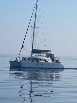 Lagoon 380 image