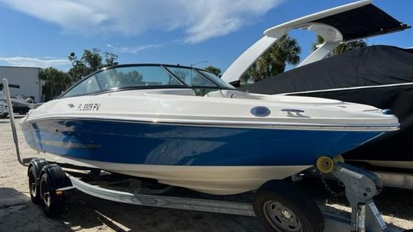 Sea Ray 205 Sport