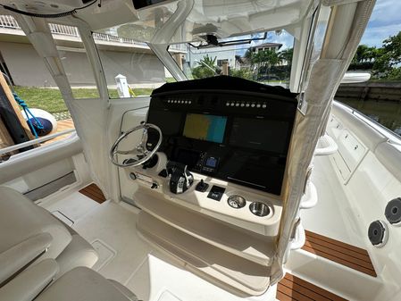 Boston Whaler 420 Outrage image