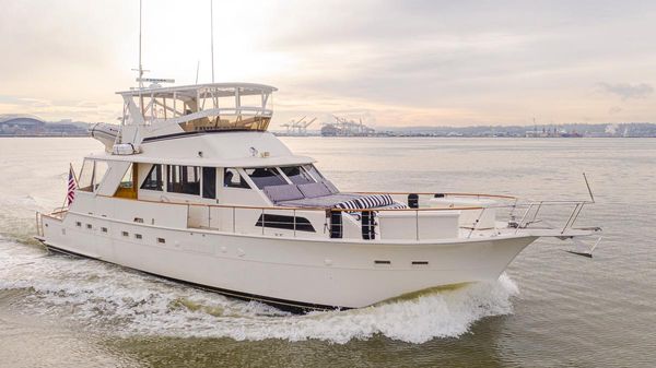 Hatteras Yacht Fisherman