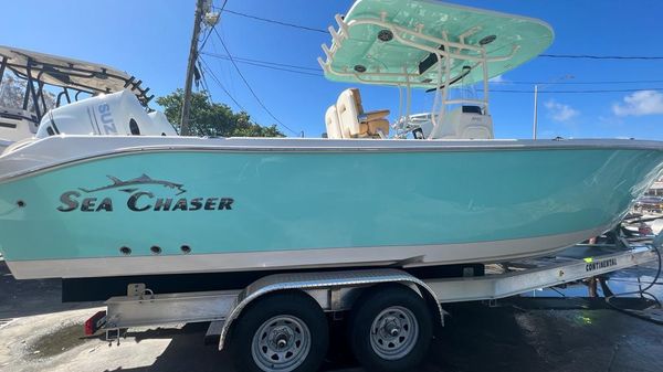 Sea Chaser 27 HFC 