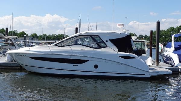Sea Ray Sundancer 350 Coupe 