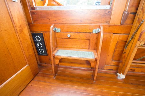 Stephens REPOWERED-BRIDGEDECK-CRUISER image