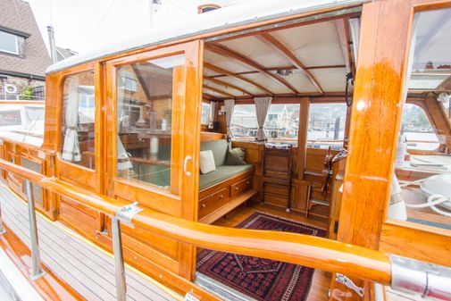 Stephens REPOWERED-BRIDGEDECK-CRUISER image