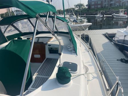 Beneteau Oceanis 36 CC image