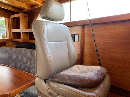 Custom 41-CHESAPEAKE-DEAD-RISE image
