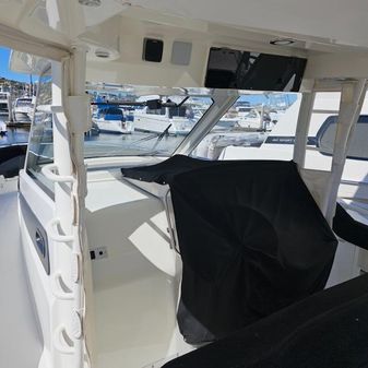 Boston Whaler 420 Outrage image