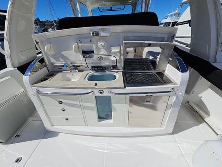 Boston Whaler 420 Outrage image