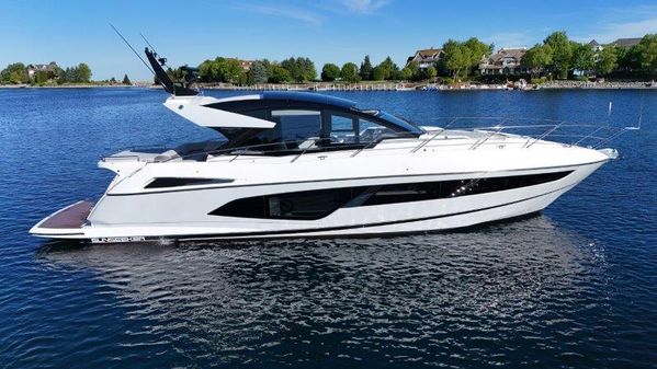 Sunseeker Predator 60 image