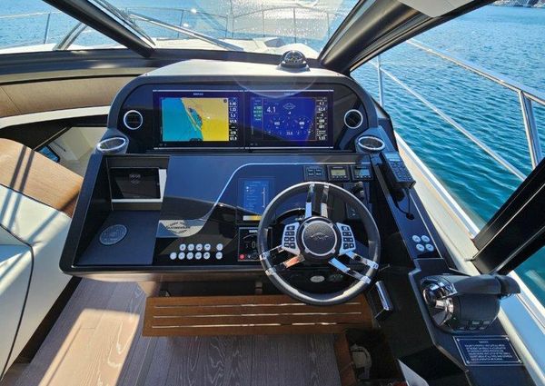 Sunseeker Predator 60 image