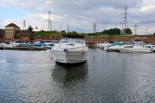 Rinker 342 Fiesta Vee image