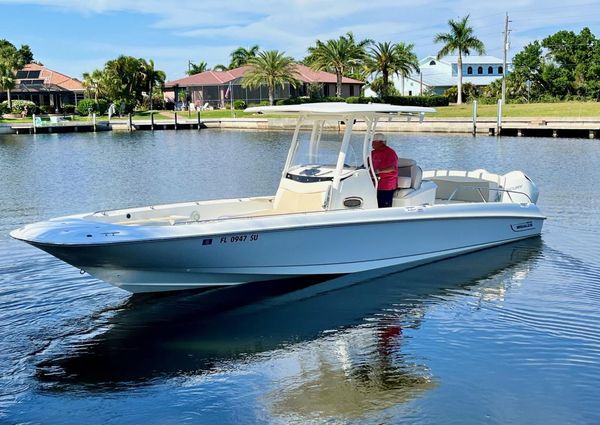 Boston Whaler 270 Dauntless image