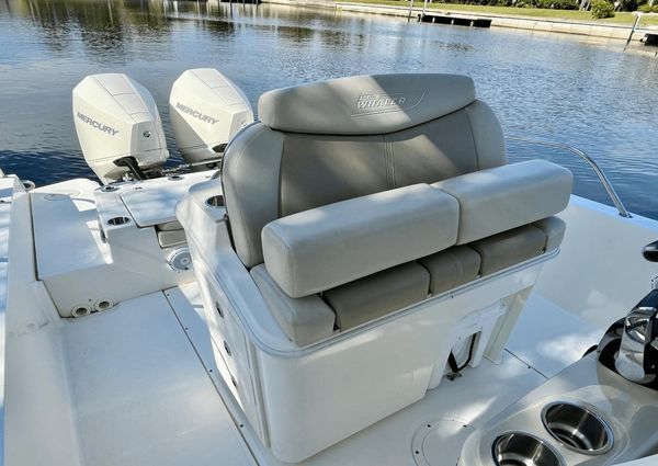 Boston Whaler 270 Dauntless image