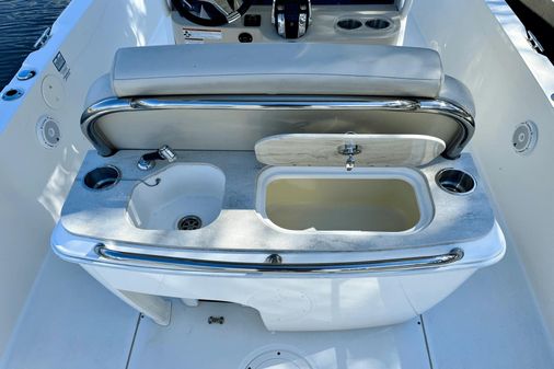 Boston Whaler 270 Dauntless image