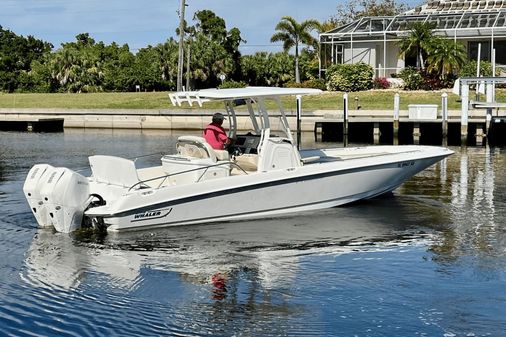 Boston Whaler 270 Dauntless image