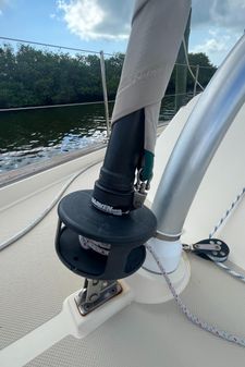 Island Packet 420 image