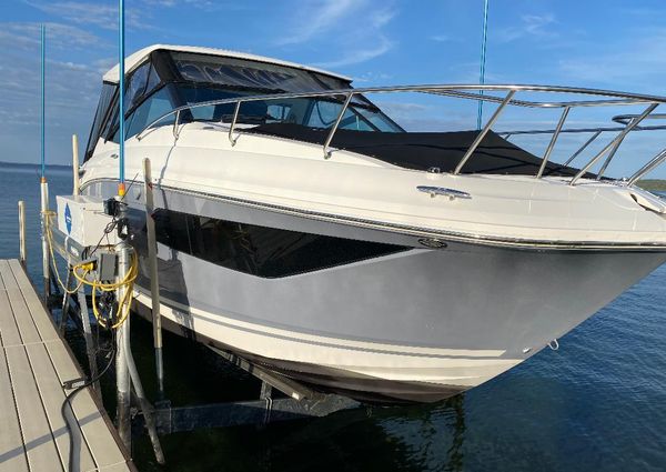 Sea Ray Sundancer 320 image