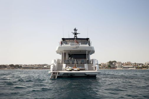 Sunseeker 90 Ocean image