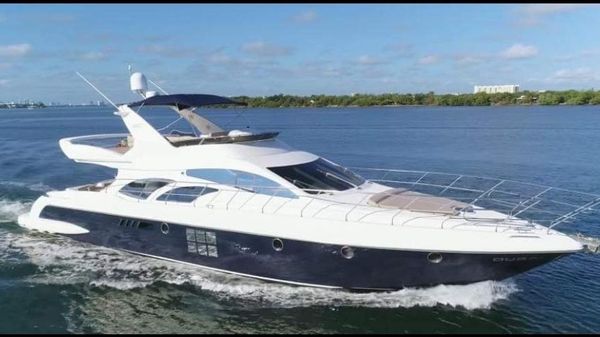 Azimut 68E