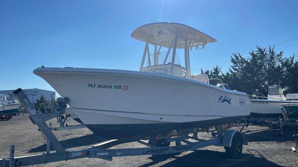 Sea Hunt 210 Ultra 