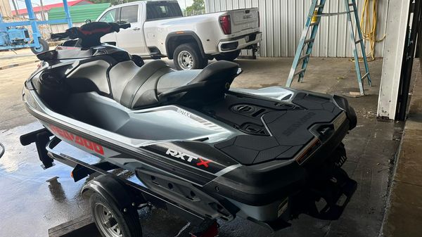 Sea-Doo RXT-X 300 